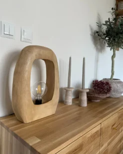 Bordlampe AJAY Mangotræ Lysebrun
