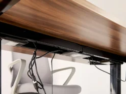 Kabelbakke til elektrisk justerbart skrivebord TRACIE Sort
