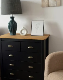 5 skuffers commode SHILLINGTON Fyretræ Sort