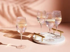 Sæt af 4 vinglas MORGANITE 530 ml Transparent